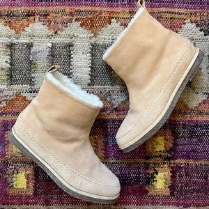 Jenni Kayne Suede Shearling Lined Moccasin Boots (Color Natural, Size 39/9)